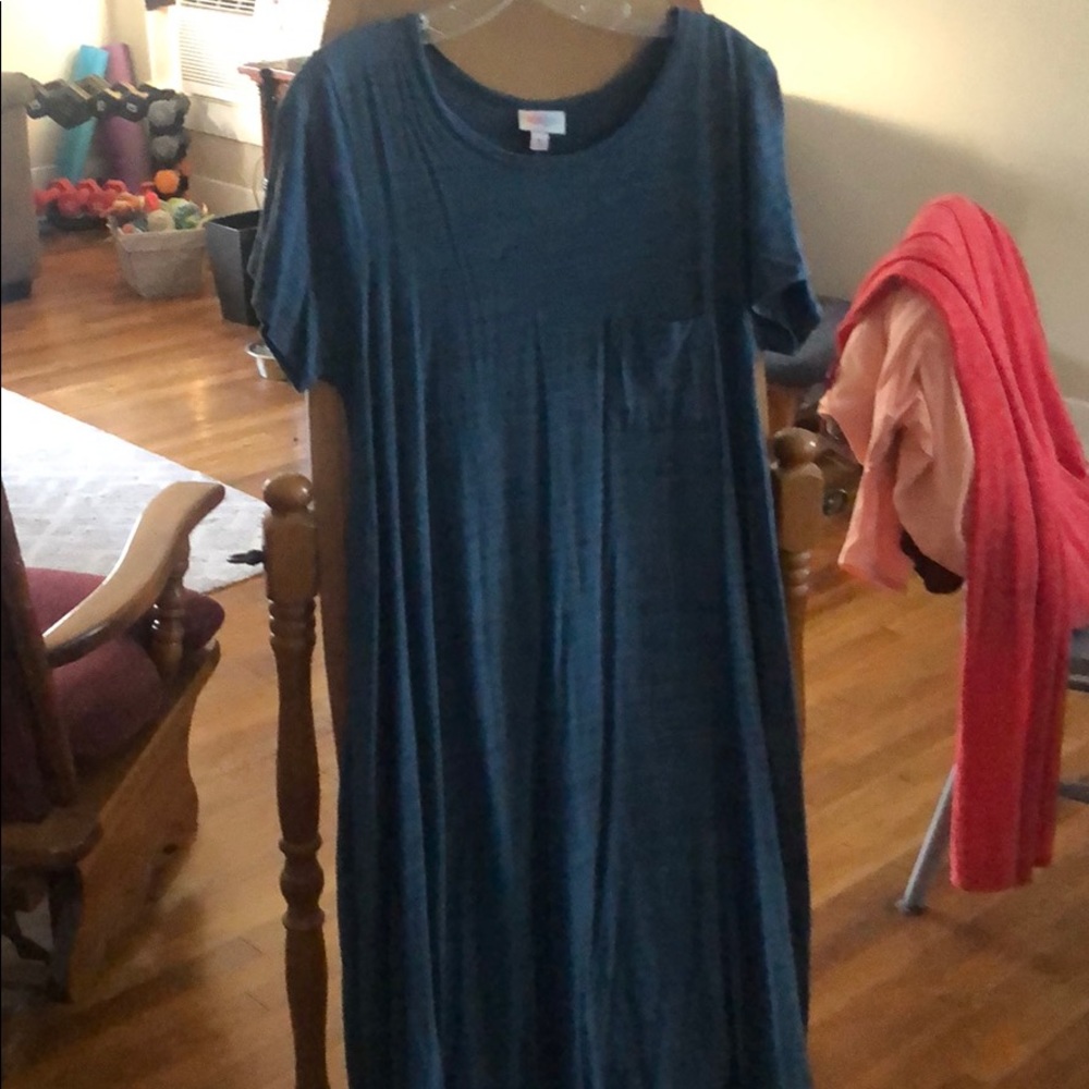 Dark blue heathered Carly